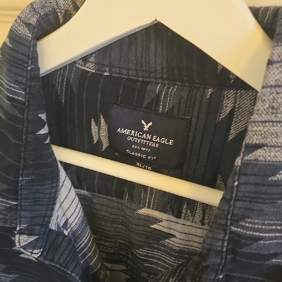 American Eagle Outfitters Dark Blue and Light Gray Shirt - Picture 2 of 4